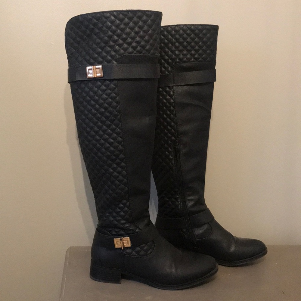 Black boots